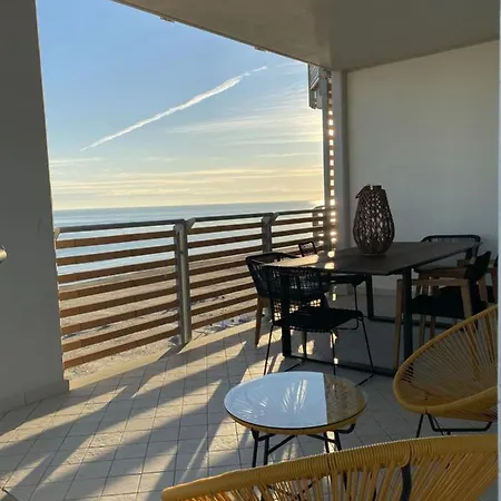 Con Terrazza Di 35 Mq Fronte Mare-wifi-barbecue Apartamento *