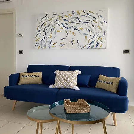 Con Terrazza Di 35 Mq Fronte Mare-wifi-barbecue Apartamento