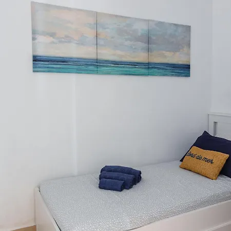 Apartamento Con Terrazza Di 35 Mq Fronte Mare-wifi-barbecue Roseto Degli Abruzzi